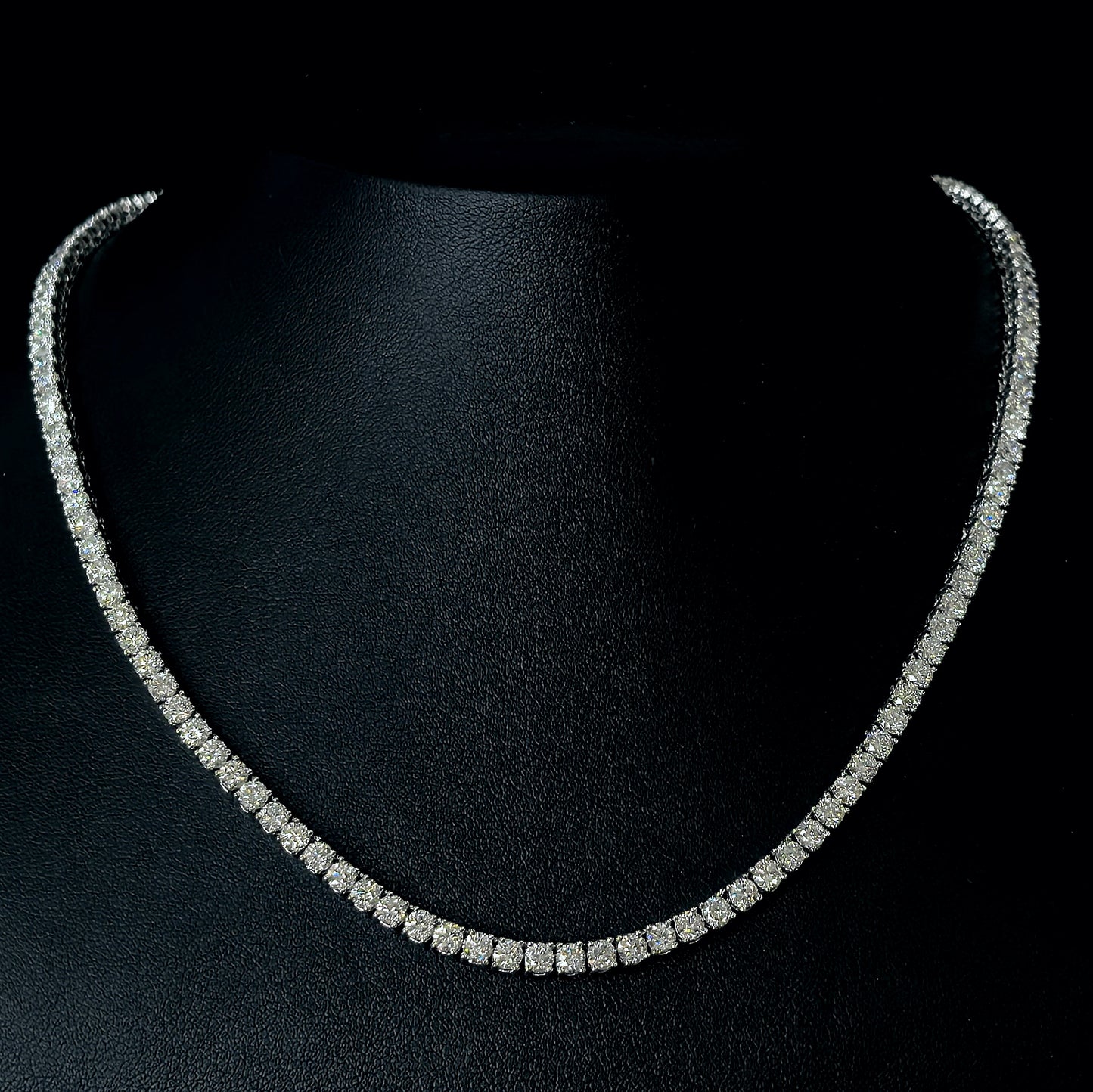 9k W/Gold, 133= 14.91ct Round Brilliant Lab Grown Diamond Necklace