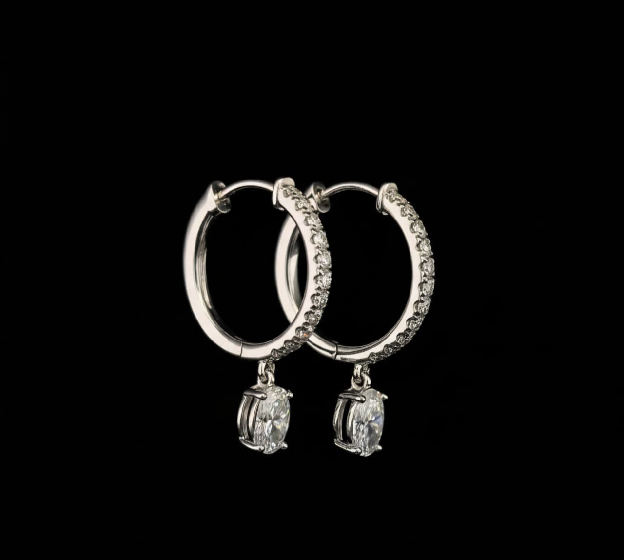 9k W/Gold, 24= 0,88ct Oval & Round Brilliant Cut Lab Grown Diamond Hoop Earrings