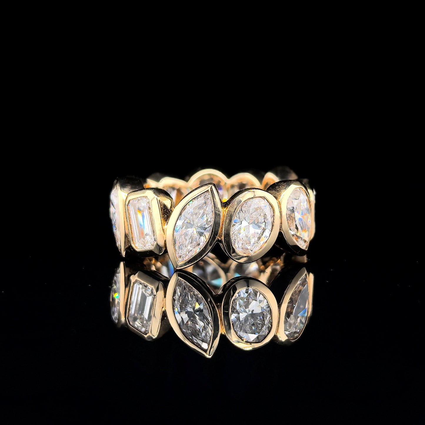 9k Y/Gold, 11= 7,91ct Multi Shape Lab Diamond Eternity Ring