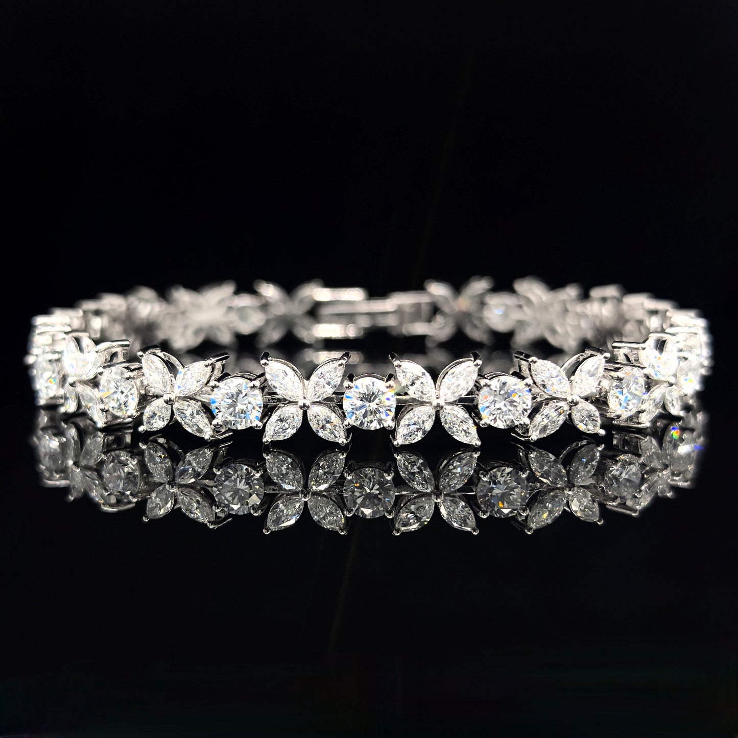 9k W/Gold, 81= 8.367ct Marquise & Round Brilliant Lab Grown Diamond Bracelet