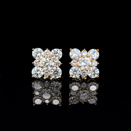 9k Y/Gold, 18= 4,25ct Round Brilliant Cluster Lab Grown Diamond Stud Earrings
