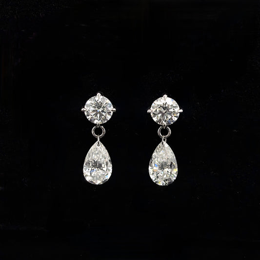 9k W/Gold, 4= 1,76ct Round Brilliant & Pear Shape Lab Grown Diamond Dangle Earrings