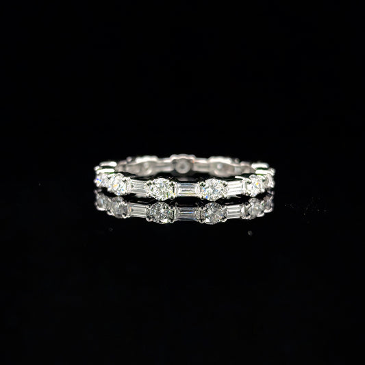9k W/Gold, 22= 1,03ct Baguette & Round Cut Lab Grown Diamond Ring