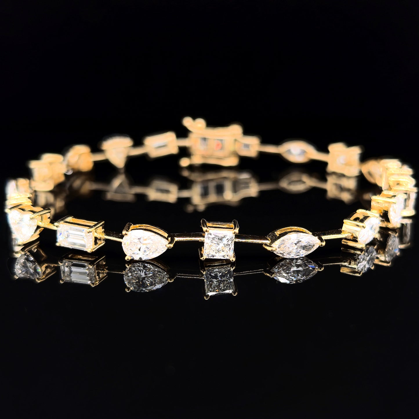 9k Y/Gold, 20= 6.76ct Multi-Shape Lab Grown Diamond Bracelet